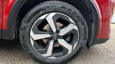 Nissan Qashqai 1.3 DiG-T MH 158 N-Connecta 5dr Xtronic Petrol Hatchback